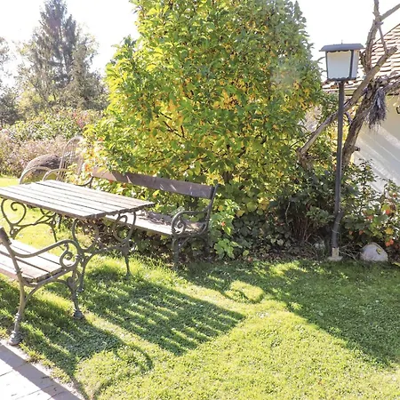 Holiday home Schoenes Ferienhaus-grossklein Grossklein